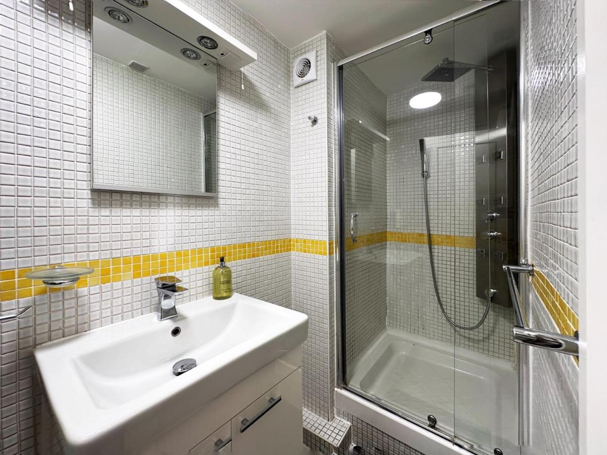 Chic Apartment In Mayfair London Bagian luar foto